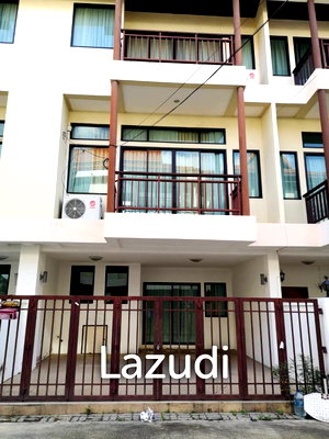 ทาวน์โฮม รร.วัดมโนรม : 3 Bedrooms 4 Bathrooms  90Sqm. Mindtown.