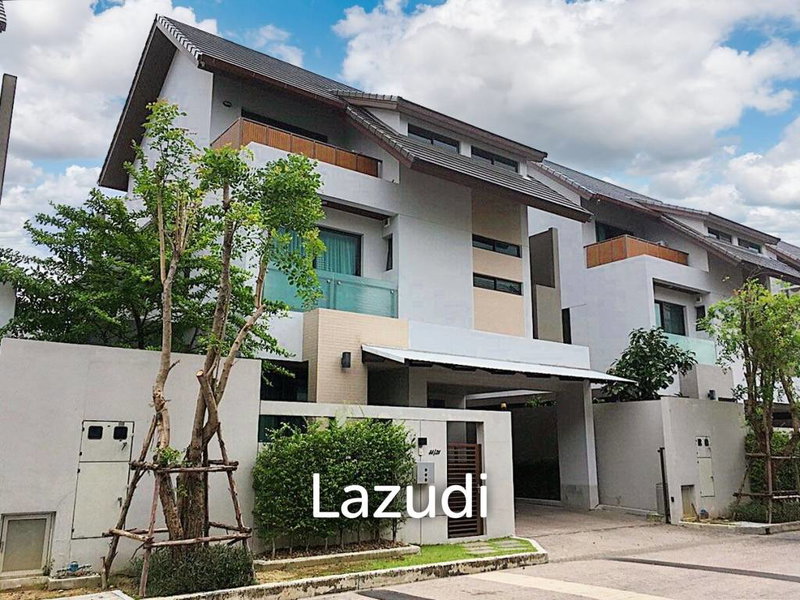 Houses for sale : 340 sqm modern detached home in Private Nirvana Residence Bang Kapi