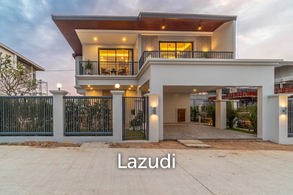 รูป 4 Beds 4 Baths 305 SQ.M Rungsii Village - รูปที่ 2/31