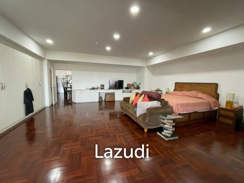 รูป 3 Bedroom 4 Bathroom 319 SQ.M Oriental Towers - รูปที่ 7/20