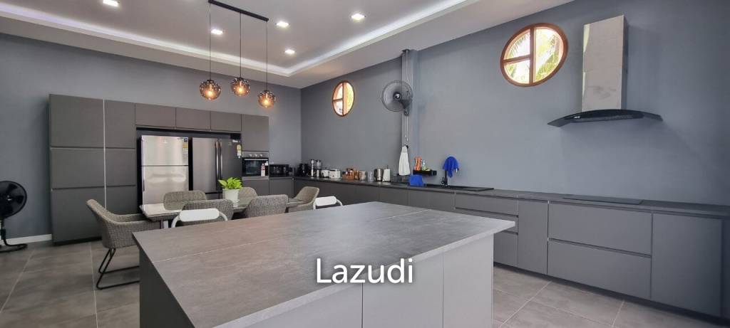 รูป 3 Beds 6 Baths 504 SQ.M. Sinthaweesap Village - รูปที่ 11/30