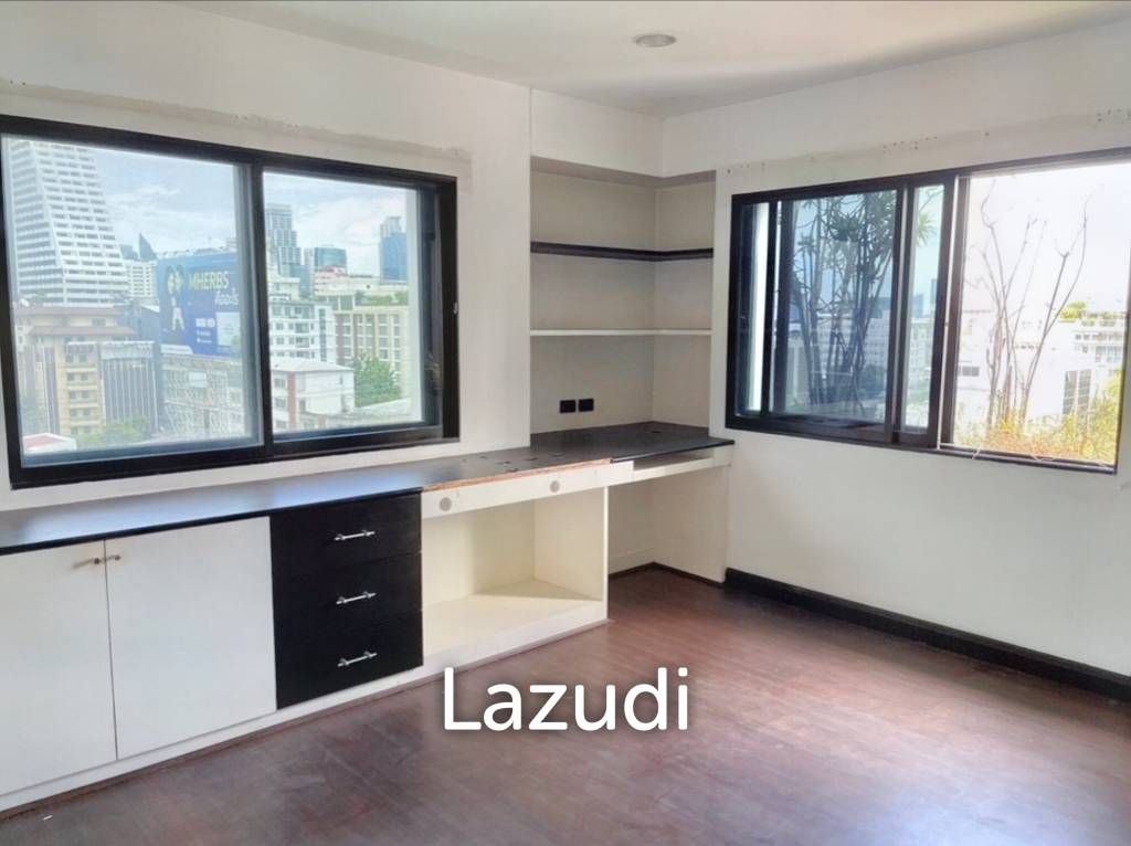 รูป 3 Bed 4 Bath 205 SQ.M La Maison Ruamrudee - รูปที่ 1/12