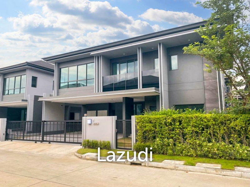 Houses for sale : 4 Bed 4 Bath 334 SQ.M Setthasiri Krungthep Kreetha 2