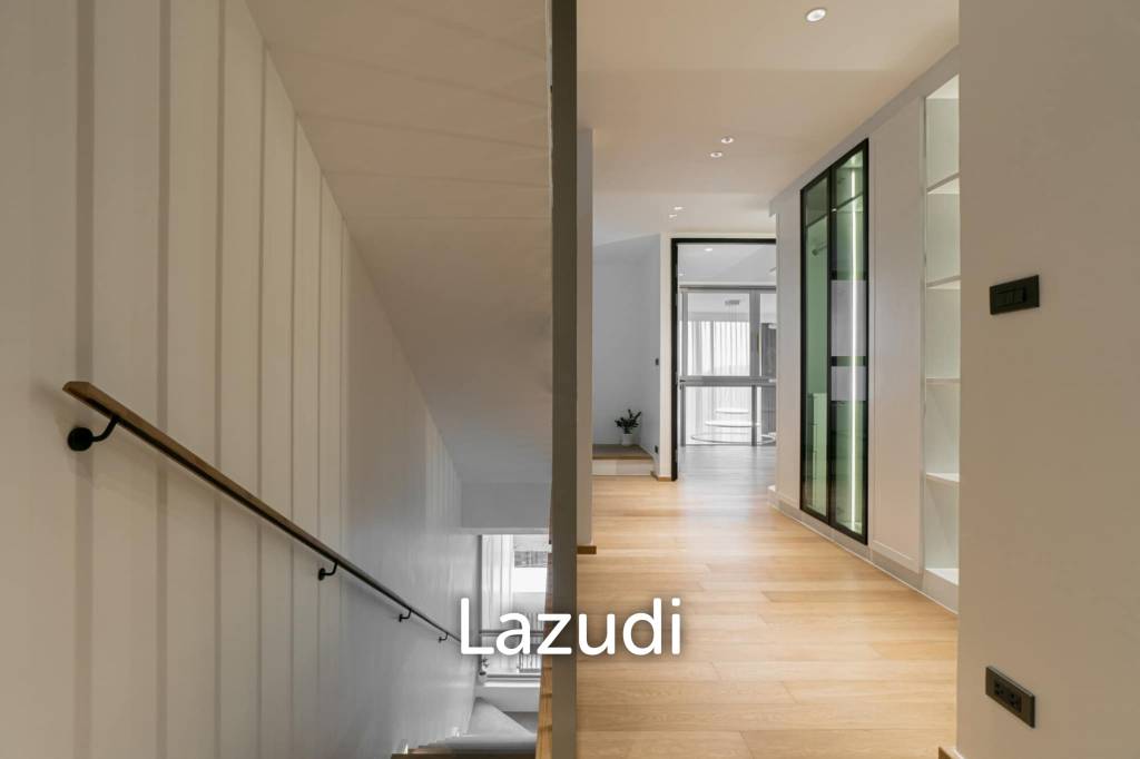 รูป 3 Bed 4 Bath 400 SQ.M Townhouse Luxe 35 - รูปที่ 4/23