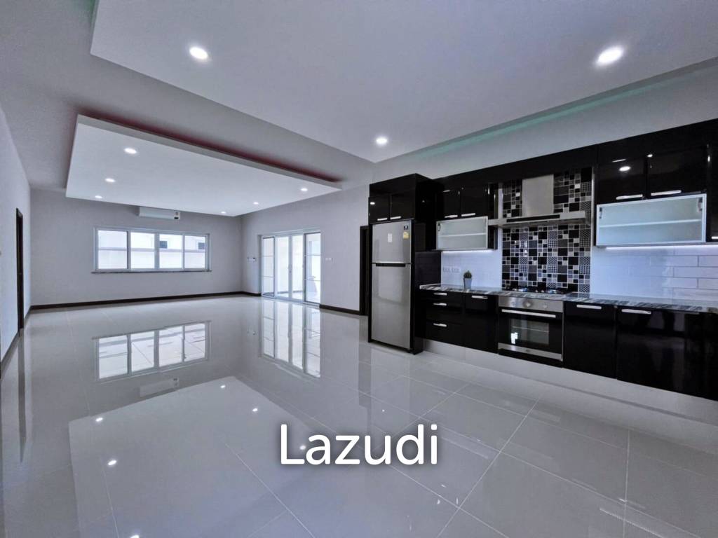 picture Modern House for Sale in Bangsaray - 8/17