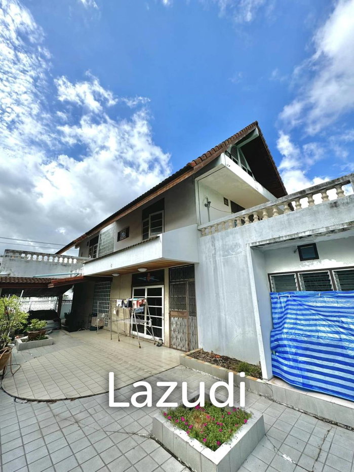 รูป 4 Bed 5 Bath 400 SQ.M House in Sathorn-Narathiwas - รูปที่ 2/11