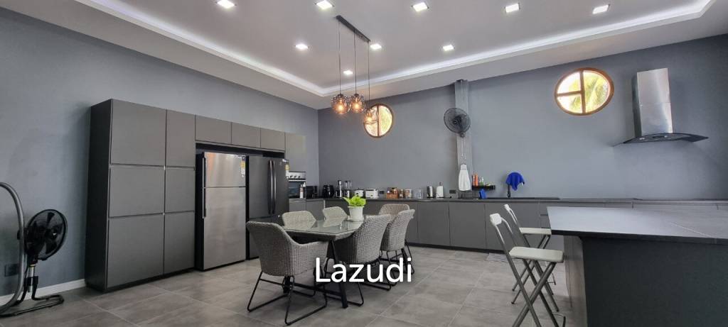 รูป 3 Beds 6 Baths 504 SQ.M. Sinthaweesap Village - รูปที่ 9/30