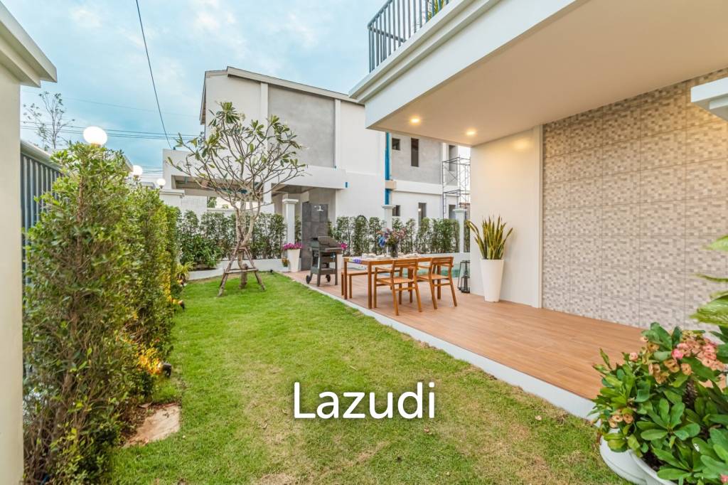 picture 4 Beds 4 Bath 305 SQ.M Rungsii Village - 25/26