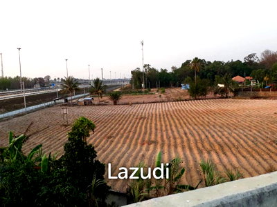 Land for sale Chonburi : Great Land Plot for Sale in Huay Yai