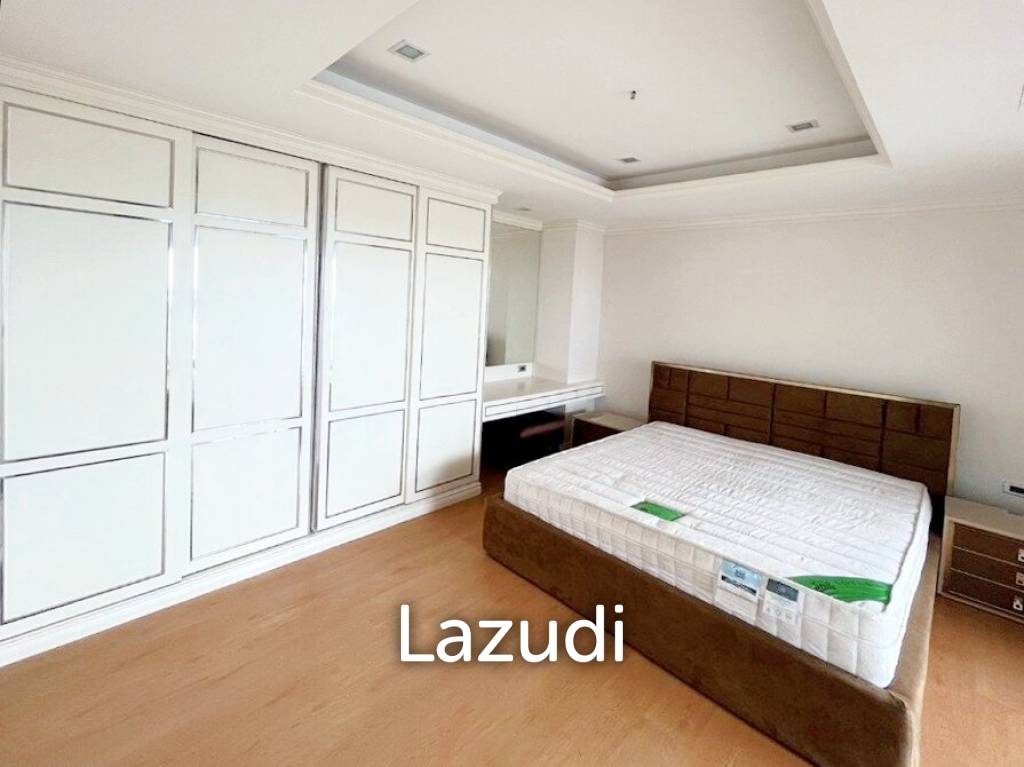 รูป 3 Bedroom 3 Bathroom 347 SQ.M State Tower - รูปที่ 16/28