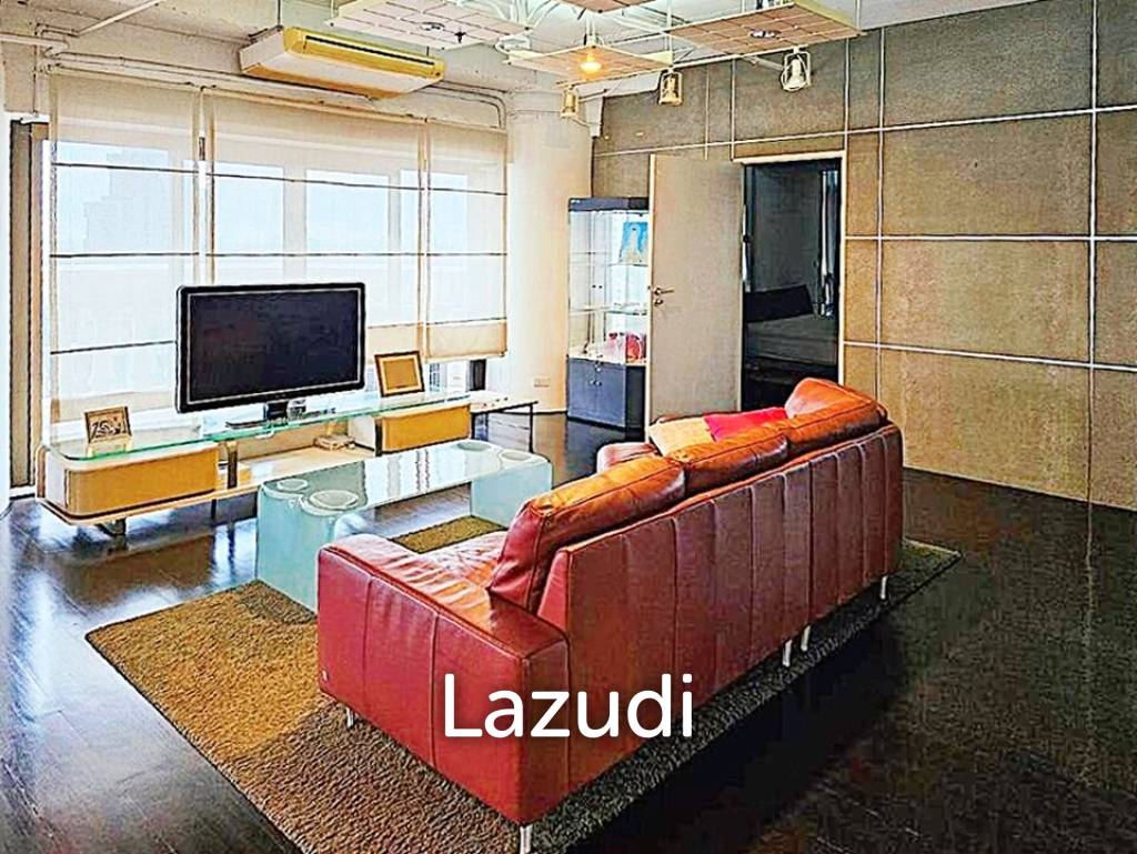รูป 2 Bedroom 1 Bathroom 174 SQ.M State Tower - รูปที่ 2/9