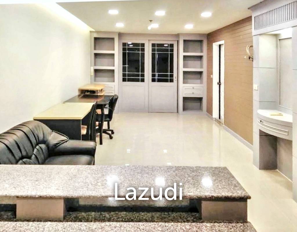 รูป 1 Bedroom 1 Bathroom 68 SQ.M State Tower - รูปที่ 2/17