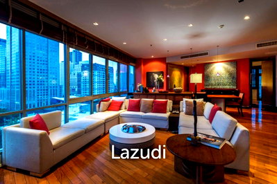 ขายคอนโด : 3 Bed 236 SQ.M. The Lakes