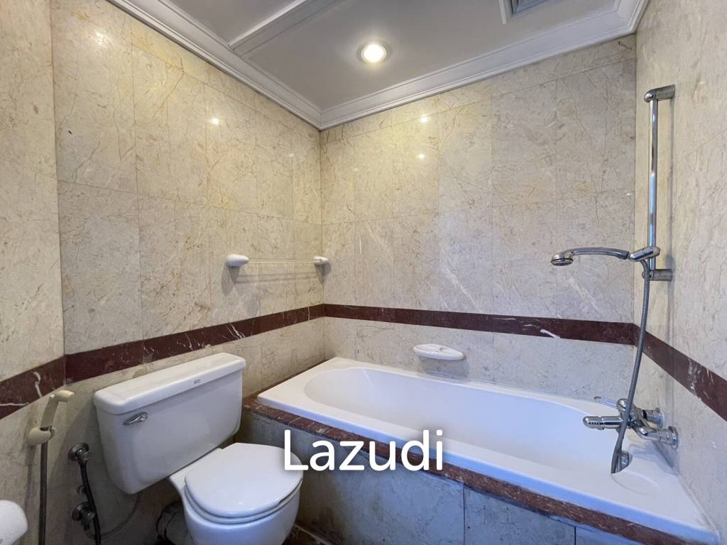 picture 3 Bed 3 Bath 317 SQ.M All Season Mansion - 19/30