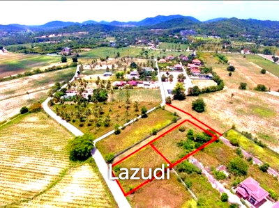 Land for sale Chonburi : Nice Land plot for Sale in Bangsaray