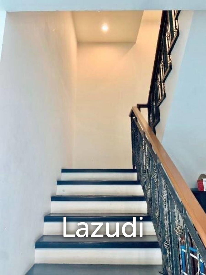 รูป 3 Bed 3 Bath 220 SQ.M Watermark Choapraya - รูปที่ 11/45