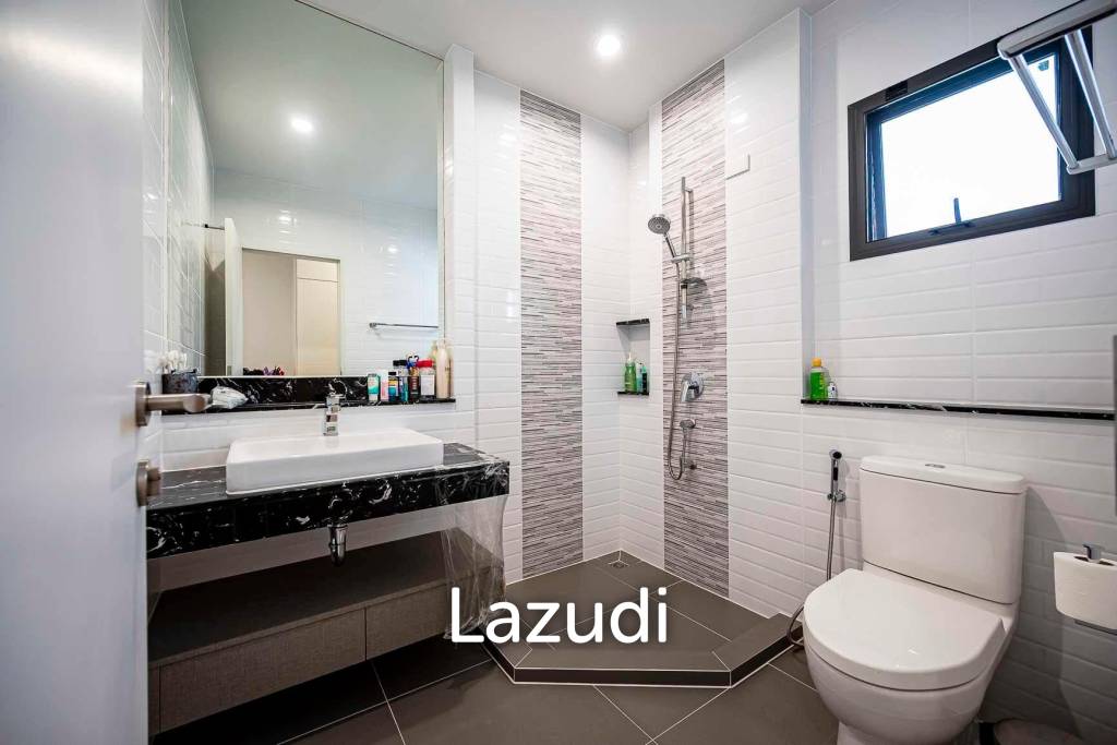 รูป 4 Bed 4 Bath 257 SQ.M Burasiri Pattanakarn - รูปที่ 28/29