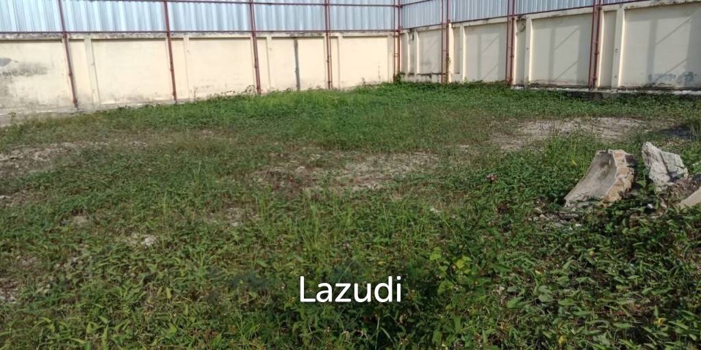 picture 200 Sqw Land for Sale in Heart of Ekkamai - 1/4