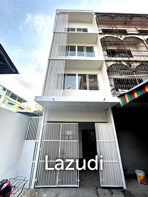 ทาวน์โฮม วิทยาลัยอาชีวศึกษาเสาวภา : 4-Bedroom 3 bedroom Townhouse in Charoen Rat