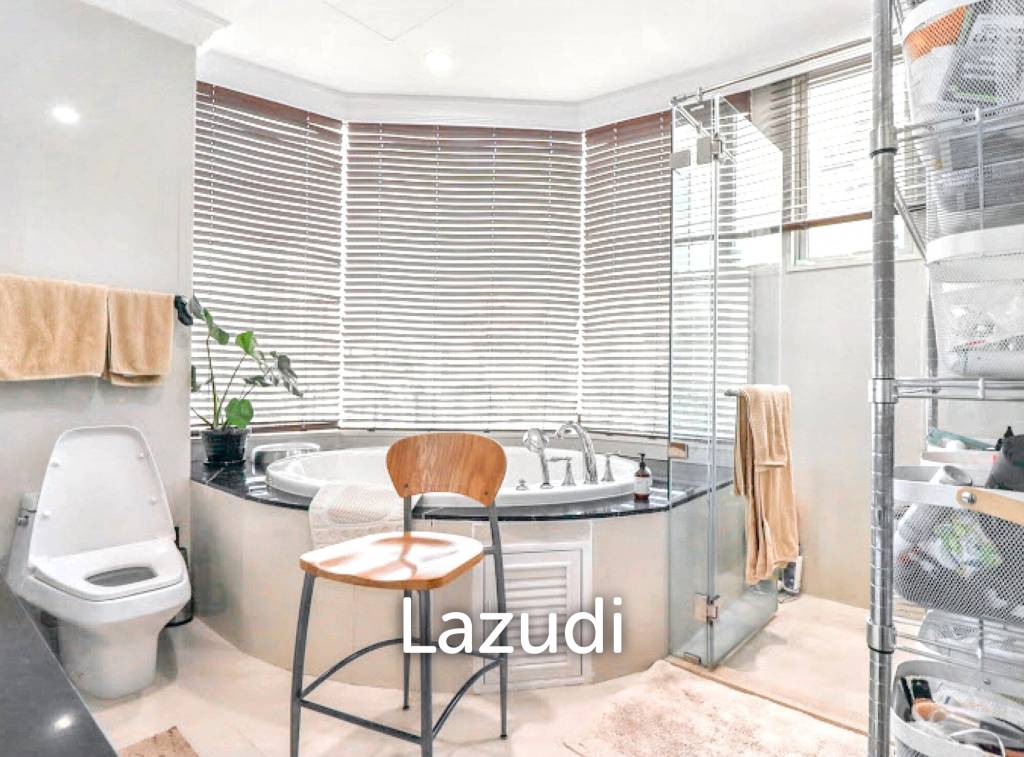 รูป 3 Bed 3 Bath 177.91 SQ.M Royce Private Residences - รูปที่ 13/21