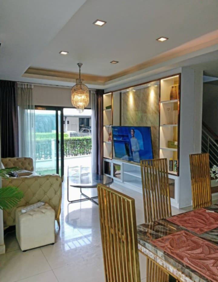 รูป ให้เช่า บ้านสวยมาก Centro รามอินทรา จตุโชติ บ้านมองเห็นสระว่ายน้ำ - รูปที่ 3/32