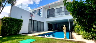 ขายบ้านเดี่ยว : 4 Beds 5 Baths 240 SQ.M. Palm Lakeside Villas