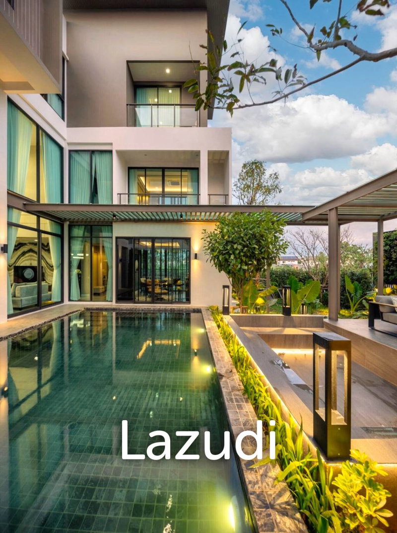 ขายบ้านเดี่ยว : Luxury 4-Bedroom Pool Villa at The One Signature Bangna-Rama 9