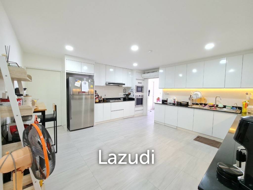 รูป 3 Bedroom 4 Bathroom 319 SQ.M Oriental Towers - รูปที่ 13/20