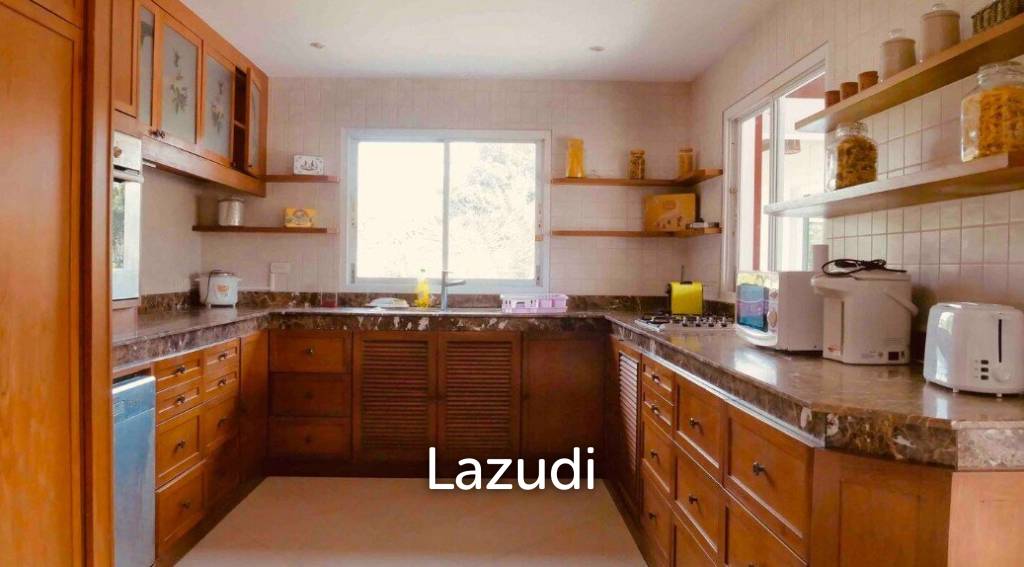 รูป 3 and a Half Rai | Land Plot with 2 Villas in Mabprachan - รูปที่ 4/7