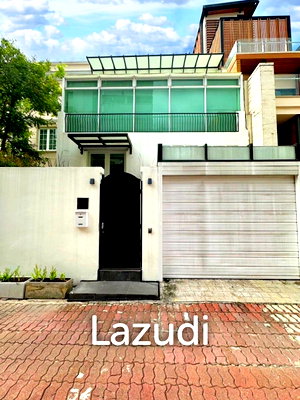 ทาวน์โฮม สวนเบญจกิติ : 3 Bed 4 Bath 350 SQ.M Townhouse Soi Ruam Rudee
