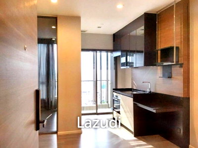 ขายคอนโด : 1 Bed 1 Bath 35 SQ.M The Room Sathorn - St.Louis