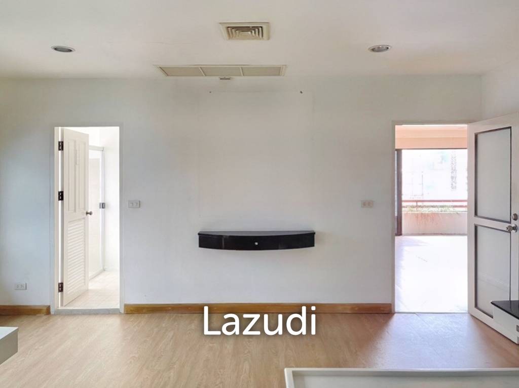 รูป 3 Bed 4 Bath 205 SQ.M La Maison Ruamrudee - รูปที่ 6/12