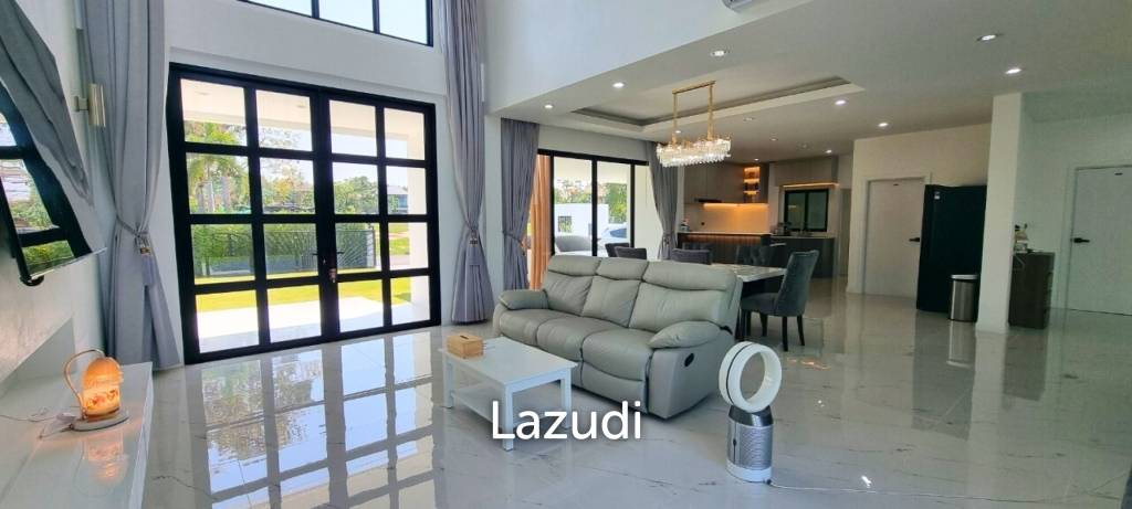 รูป 4 Beds 4 Baths 550 SQ.M. Horseshoe Point - รูปที่ 2/38