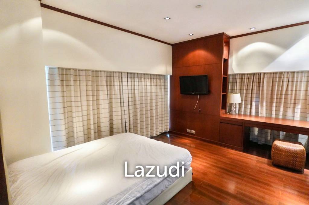รูป 3 Bed 5 Bath 385 SQ.M Le Raffine Jambunuda Sukhumvit 31 - รูปที่ 23/37