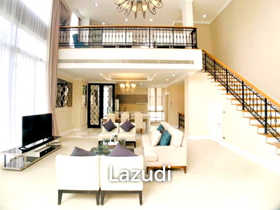 ทาวน์โฮม สวนเบญจกิติ : 3 Bed 5 Bath 380 SQ.M.Townhouse with Pool 349 Residence