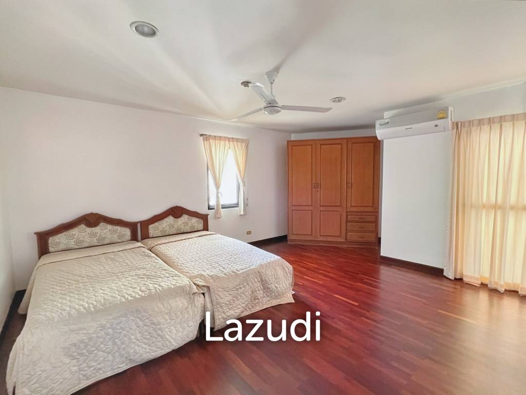 picture 3 Bedrooms 3 Bathrooms, 250 sqm, Pattaya Bay View - 5/8