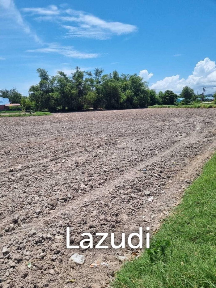 รูป 2,044 SQ.M. Beautiful Land Plot in Huay Yai - รูปที่ 2/4
