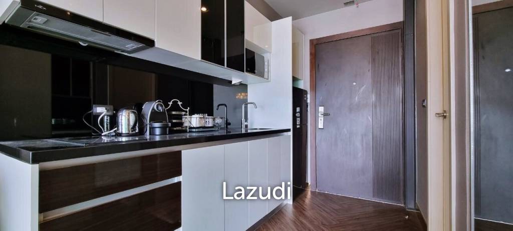picture Duplex 1 Bed 62 SQ.M Wong Amat Tower - 7/17