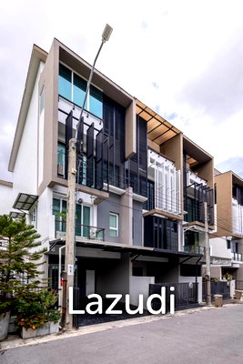ขายทาวน์โฮม : 3 Bed 3 Bath 280 SQ.M Bless town Sukhumvit 50