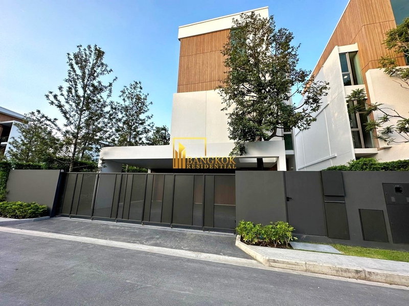 Townhouses for rent : Vive Rama 9 - 3 Bedroom House For Rent in Rama 9 - BR28046SH