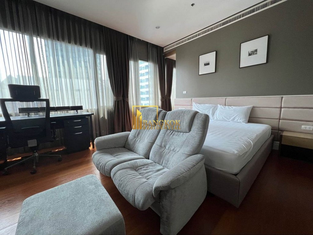 รูป Bright Sukhumvit 24 - Exquisite 3 Bed Duplex Condo in Phrom Phong - BR18719CD - รูปที่ 12/28