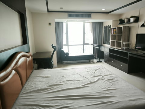 The Trendy Condominium      Size 35 sq.m.    Studio 1 bathroom
