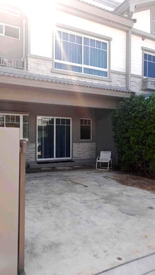 ทาวน์โฮมให้เช่า : บ้านให้เช่า Villaggio 2 พร้อมเข้าอยู่สนใจติดต่อ Line @goodmanpro หรือ โทร 0999029192