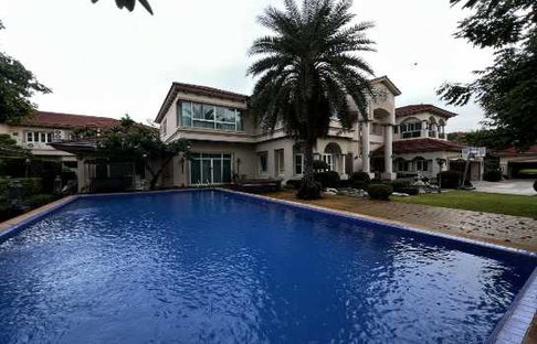 ให้ เช่าบ้านหรู พร้อมสระว่ายน้ำในบ้าน  Q House Avenue ราชพฤกษ์ - พระราม 5
