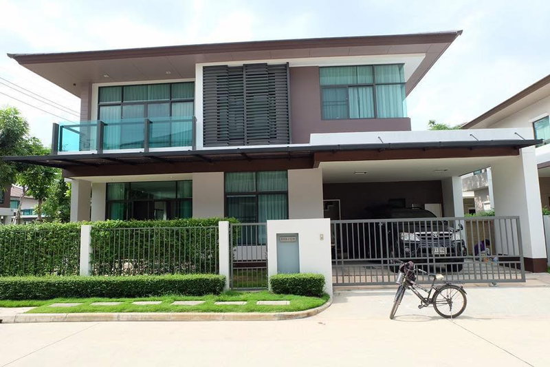 Houses for rent : House for rent Setthasiri OnNut Srinakarindra, ready to move in. If interested, contact Line @goodmanpro or call 0999029192.