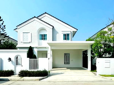 Houses for rent Samut Prakarn : House for rent Chaiyapruek Bangna km.15, ready to move in. If interested, contact Line @goodmanpro or call 0999029192.