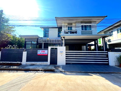 บ้านเดี่ยว มาร์เก็ต วิลเลจ สุวรรณภูมิ : ขายบ้านเดี่ยว หมู่บ้านเดอะแพลนท์ ภัสสร บางนา-กิ่งแก้ว หลังมุม ต่อเติมห้องนอนด้านล่างเพิ่มเติม
