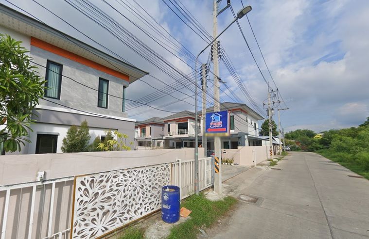 บ้านภูริ