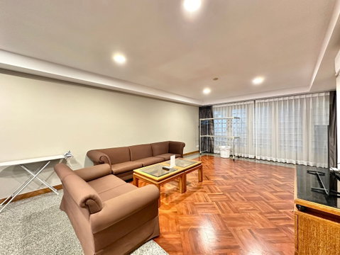 United Tower - Renovated 3 Bedroom Condo in Thonglor - BR18533CD