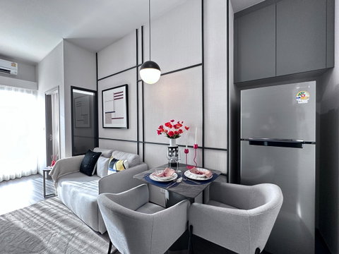 For sale ขายห้องใหม่พร้อมเฟอร์นิเจอร์ของโครงการ Ideo sukhumvit rama4 มีหลายห้องให้เลือก